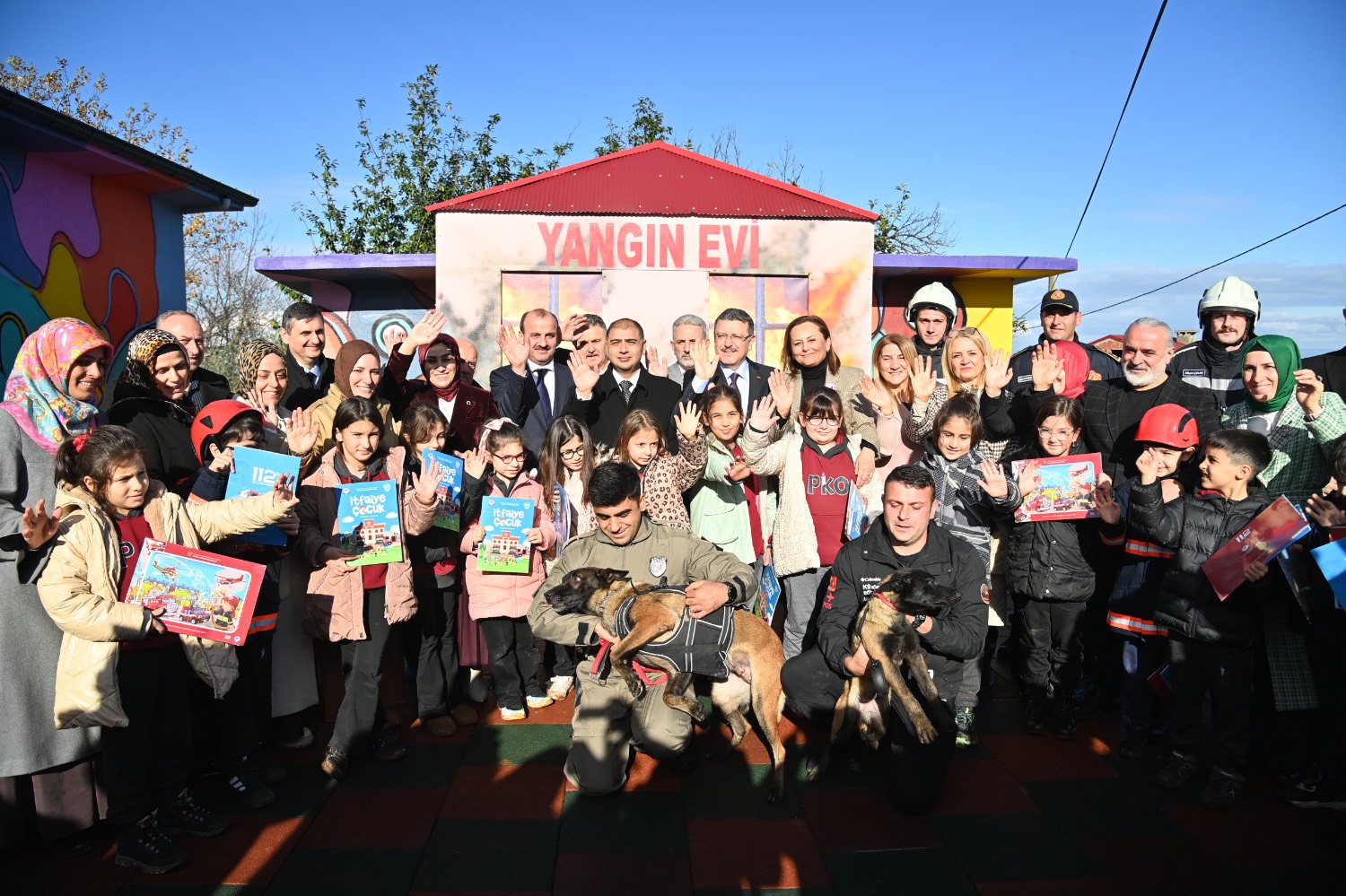 ÇİLEKLİ DÜŞLER KÖY YAŞAM MERKEZİ