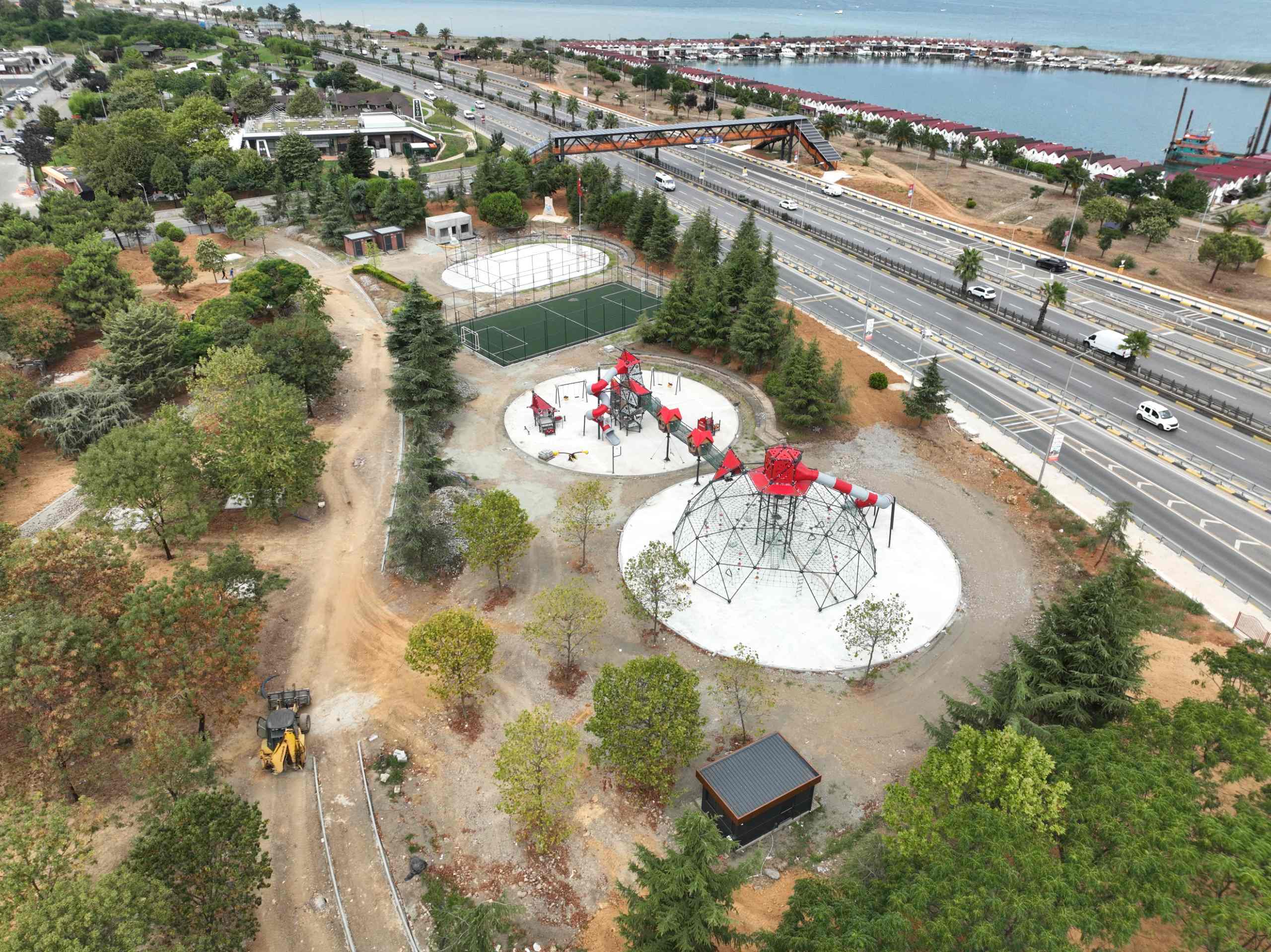 100. Yıl  Parkı Çevre Düzenleme